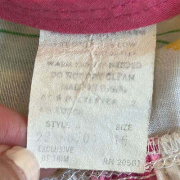 Vintage Pink, Blue & Yellow Pansy Print Polyester/Cotton Robe or House Coat - Picture 8 of 8